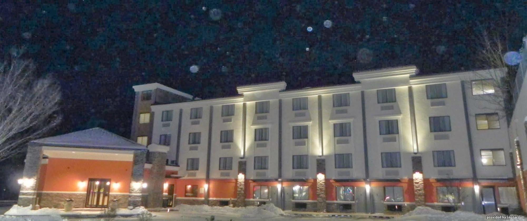 Best Western University Inn At Valparaiso Exterior photo